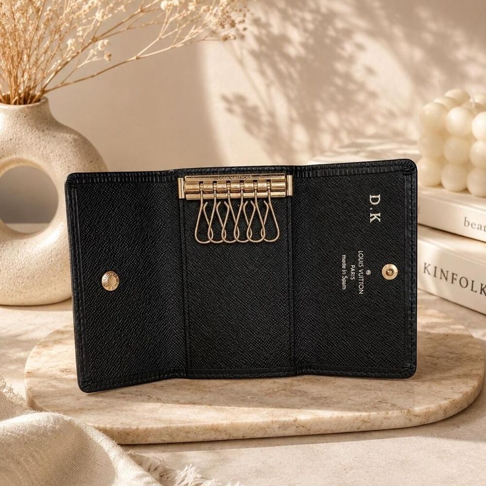 Louis-vuitton Women's Black Wallet-purses